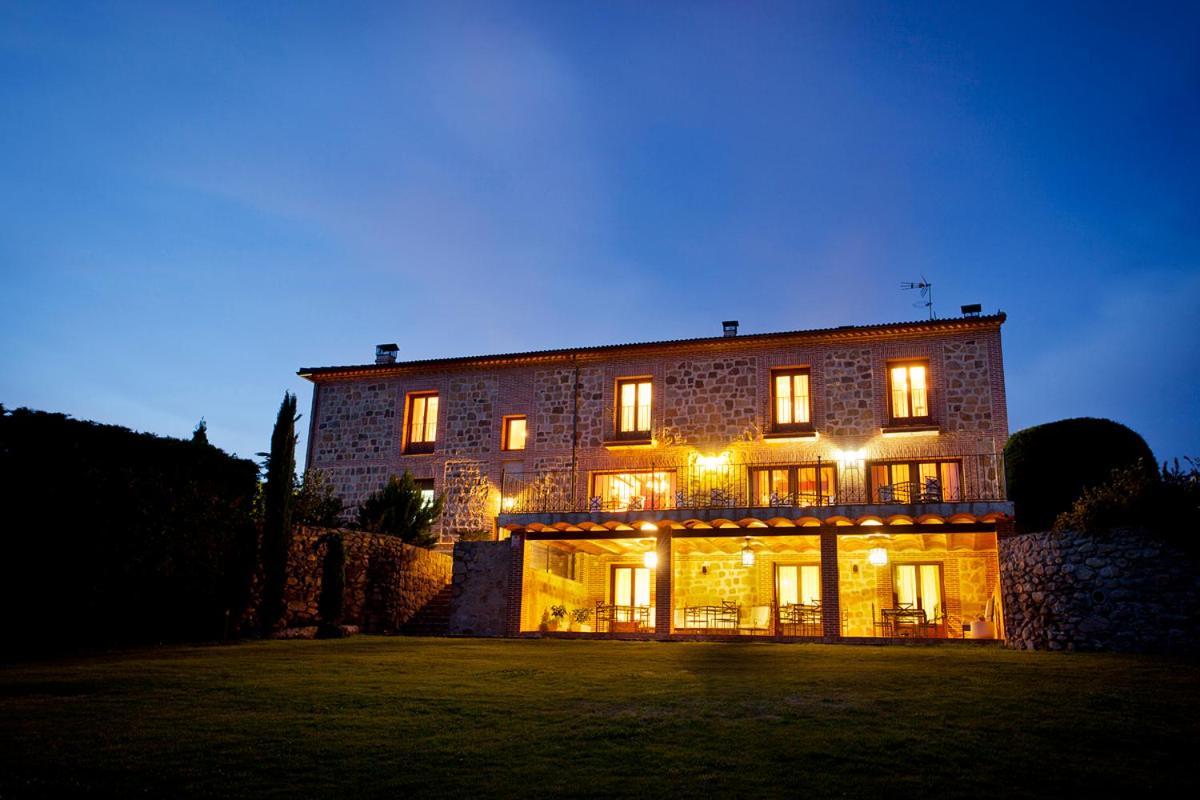 Gasthaus Remanso De Gredos Navalonguilla Exterior foto