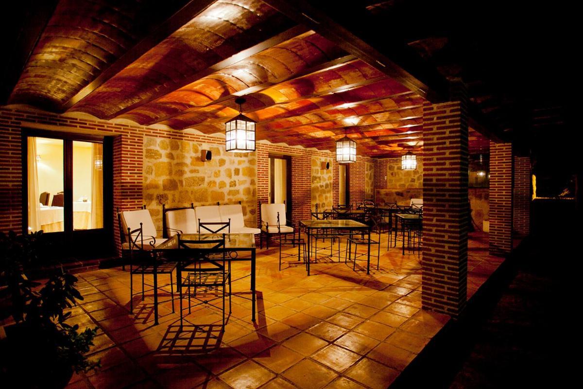 Gasthaus Remanso De Gredos Navalonguilla Exterior foto